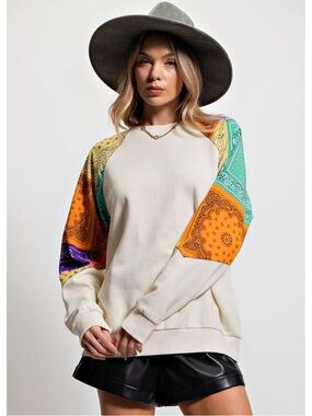 Easel Colorful Mix Print Terry Pullover, size Medium